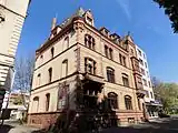 Wohn- und Geschäftshaus