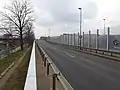 westliche Auffahrt vom Emerich-Ambros-Ufer Richtung Nossener Brücke