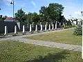 Einzelgräber mit Obeliske auf dem Sowjetischen Ehrenfriedhof