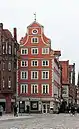 Wohn-/ Geschäftshaus