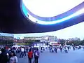 LED-Ring am Haupteingang der Arena