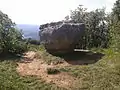 „Saint-Maurice-de-Rotherens“ heißt eine Örtlichkeit auf dem Mont Tournier. Dort befindet sich der Menhir La Pierre Vire.