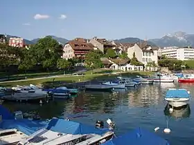 Bootshafen von La Tour-de-Peilz