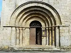 Westtor der Kirche