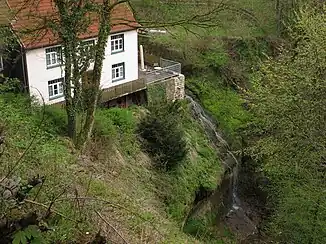 Der Langenfelder Wasserfall ist mit 15&nbsp;m Höhe der höchste natürliche Wasserfall in Niedersachsen