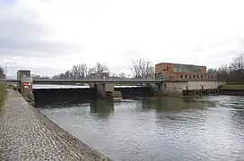 Laufwasserkraftwerk Schweinfurtam Main-Hauptarm
