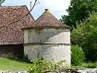 Taubenturm des Schlosses Blanzac