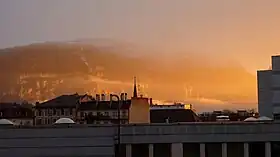 Sonnenaufgang über Chêne-Bourg