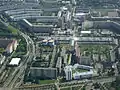 Allee Center (Bildmitte)