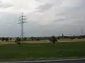 110&nbsp;kV-Leitung nördlich von Herrenberg mit Girlandenkabeln an der untersten Traverse