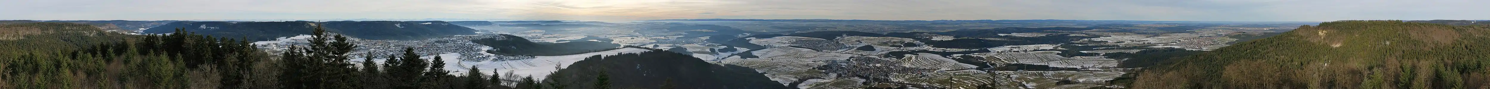 360°-Panorama vom Lembergturm bei guter Fernsicht mit Alpen und Schwarzwald