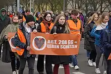 Aktivisten fordern explizit die Sorgfaltspflicht des Staates gegenüber kommender Generationen ein.