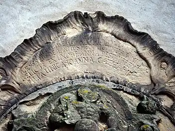 Deidesheim, Pfarrkirche St. Ulrich:Zusatzepitaph des letzten Familien­angehörigen Johann Ernst Leyser von Lambsheim (1657–1746)