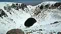 Kratersee des Licancabur vom Gipfel gesehen.