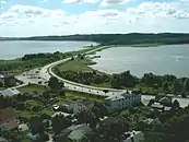 Blick auf die Landbrücke zwischen dem Kleinen (links) und Großen Jasmunder Bodden südlich von Lietzow