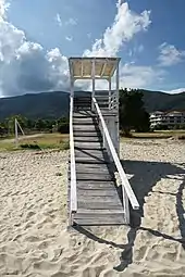 Turm für Rettungsschwimmer