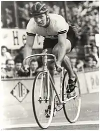 Lionel Cox, Gold und Silber 1952
