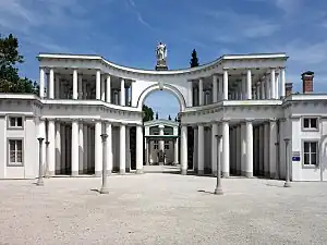 Zentralfriedhof Žale