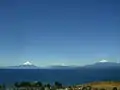 Blick auf die Vulkane Osorno und Calbuco von Llanquihue aus