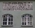 Relief – Salus Puploa am Polizeipräsidium von Jakob Bradl