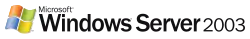 Versionslogo: links das neue stilisierte Windows-„Fenster“ wie bei Windows XP, rechts daneben die Schriftzüge „Microsoft (R)“ (klein) und „Windows Server 2003 (R)“ im Design von Windows 2000