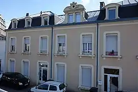 Früheres Gebäude des Comptoir de Longwy von vorne rechts, 2017