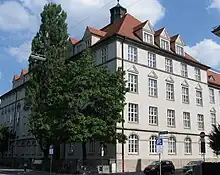 Lothstraße 34: Oskar-von-Miller-Polytechnikum (1925–26 von Karl Meitinger)
