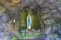 Die 1921 eröffnete Lourdesgrotte wurde als Dank errichtet, dass zu Beginn der 1920er Jahre Berschis von einer heftigen Viehseuche verschont wurde.