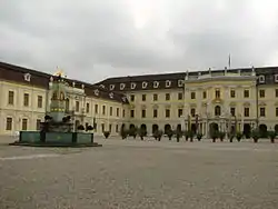 Das Neue Corps de Logis, Nordseite am Ehrenhof