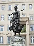 Die Wasserträgerin auf dem Mägdebrunnen (2015)