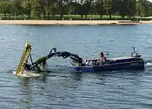 Mähboot auf dem See