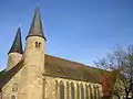 Kloster Möllenbeck, ottonische Flankentürme; der Mittelturm ist 1248 durch Brand zerstört worden