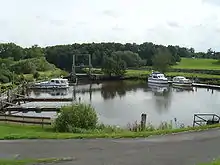Schleuse zwischen Münsterdorfer Hafen und Breitenburger Kanal