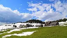 Die Hinteralm mit der Neubergerhütte und dem Hinteralmhaus