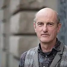 Johannes Herrschmann spielt Pfarrer Sonnleitner