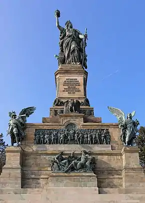 Niederwalddenkmal, oberhalb Rüdesheims