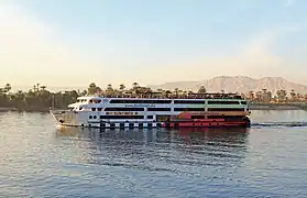 Flusskreuzfahrtschiff MS Suntimesauf dem Nil (Ägypten)