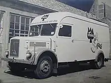 Kastenwagen vom Typ S&nbsp;3500 auf einer Aufnahme von 1952