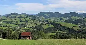 Nordwestansicht des Gemeindegebietes von Maria Neustift mit dem Ort Maria Neustift in der Bildmitte