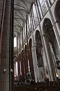 Marienkirche in Lübeck, untere Hälfte der Fenster blind