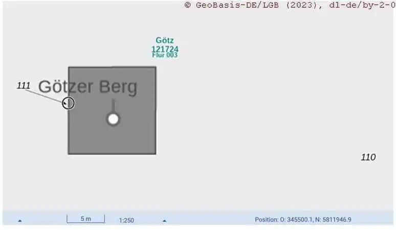 Beispiel für ein Marksteinschutzflächenflurstück (111) am TP Götzer Berg im Land Brandenburg (Auszug aus der amtlichen Liegenschaftskarte/ALKIS [2023])