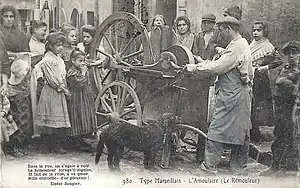 „Fahrender“ Scherenschleifer mit Schleifkarren in Marseille, Anfang des 20. Jh.