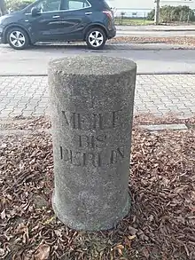 Meilenstein, Marien- dorfer&nbsp;Damm 225