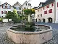 Dorfbrunnen Mels mit Verrucanoplatten