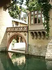 Westflügel mit Schwibbogen („Hafen“)