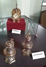 Paxtafel und Messpollen, St. Foillan