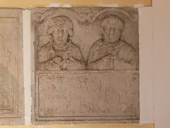 Römischer Grabstein im Kloster Mondsee