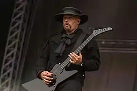 Gitarrist Carl Fornia
