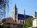 Blick von der Rue du Temple auf die Stiftskirche