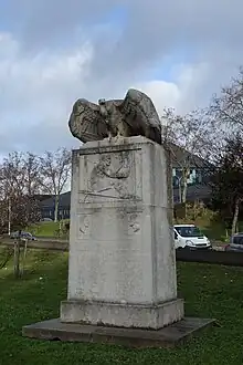 Farman-Voisin-Denkmal an der Rue Henri Farman im 15. Pariser Arrondissement